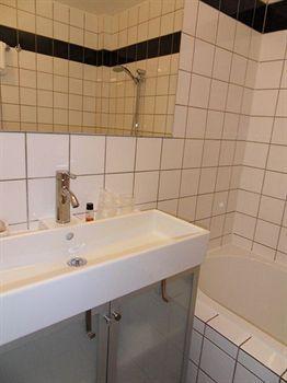 Hotel Lambeau Etterbeek Zewnętrze zdjęcie